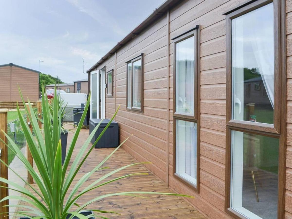 Luxury Boutique Style Lodge With Hot Tub Bridlington Bagian luar foto